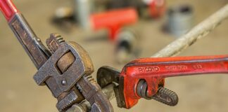 Jak prawidłowo zapiąć pasy?