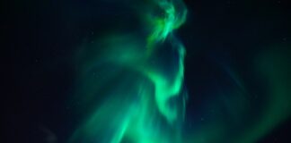 Co ma wpływ na przyspieszenie samochodu?