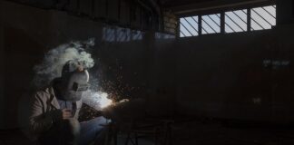 Jaka przyłbicą spawalniczą kupić?