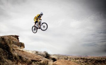 Czym grozi jazda bez pierścieni centrujących? Czym grozi jazda bez pierścieni centrujących?